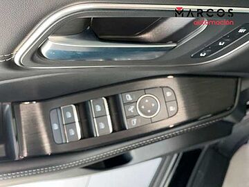 Nissan X-Trail 5pl 1.5 e-POWER 152kW 4x2 A/T Tekna NEGRO PERLADO / TAPICERIA NEG