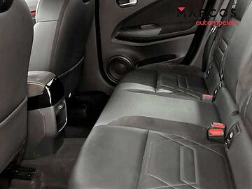 Nissan JUKE DIG-T 86 kW DCT N-DESIGN CHIC Bitono N ROJO BURGUNDY CON TECHO NEGRO