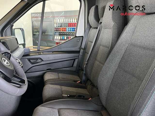 Nissan Interstar L2H2 3,5T 2.3dCi 96kW FWD N-Connecta