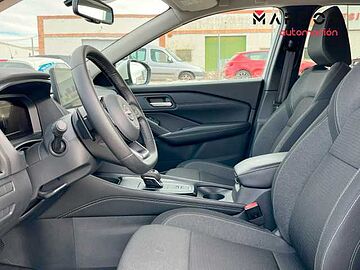Nissan Qashqai DIG-T 116kW Xtronic N-Connecta LUNAR WHITE