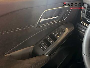 Nissan Qashqai E-POWER 140 KW (190 CV) N-Design Magnetic Blue + Black