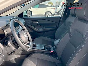 Nissan Qashqai DIG-T 116kW Xtronic N-Connecta Sapporo White