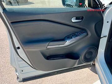 Nissan JUKE DIG-T 84 kW (114 CV) 6M/T N-Design Black Lunar White + Midnight Black