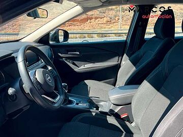 Nissan Qashqai DIG-T 103kW (140CV) mHEV 4x2 Acenta NEGRO ZAINO
