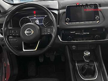 Nissan Qashqai DIG-T 103kW (140CV) mHEV 4x2 Acenta Rojo Volcan (Solido)