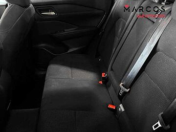 Nissan Qashqai DIG-T 103kW (140CV) mHEV 4x2 Acenta Rojo Volcan (Solido)