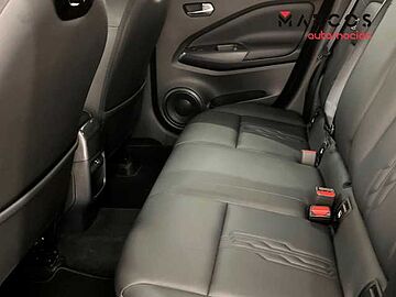 Nissan JUKE 1.6 Hybrid 105kW (145CV) Tekna PLATA DIAMANTE CON TECHO NEGRO