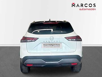 Nissan Qashqai DIG-T 116kW (158CV) mHEV 4x2 Tekna Lunar White + Midnight Black
