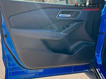 Nissan Qashqai DIG-T 103kW (140CV) mHEV 4x2 Tekna MAGNETIC BLUE + MIDNIGHT BLACK